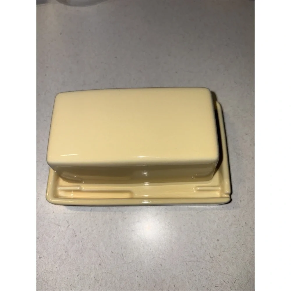 Zero Japan Bee House Ceramic Butter Dish Yellow No Knife